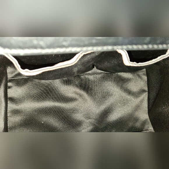 Henri bendel monogram embossed black leather top handle satchel bag - Picture 9 of 11